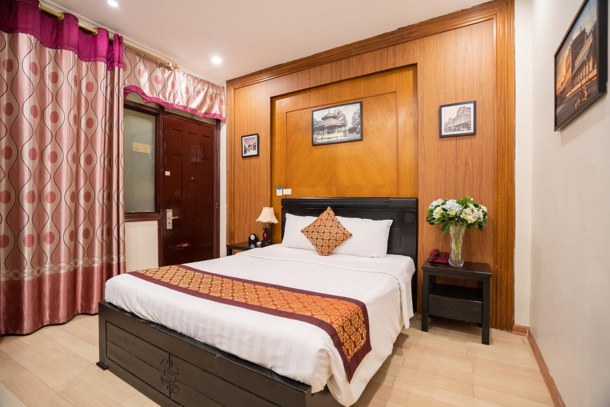 Ha Noi Lake View Hotel & Travel Hanoi Exterior photo