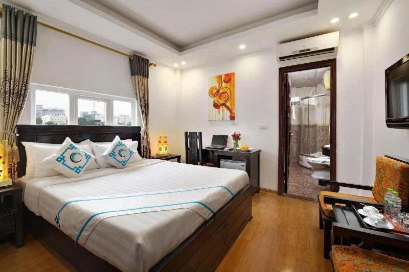 Ha Noi Lake View Hotel & Travel Hanoi Exterior photo